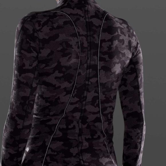 Lululemon Run Briskly 1/2 Zip (Heritage Camo Jacquard Black Lunar Rock) - Picture 3 of 12